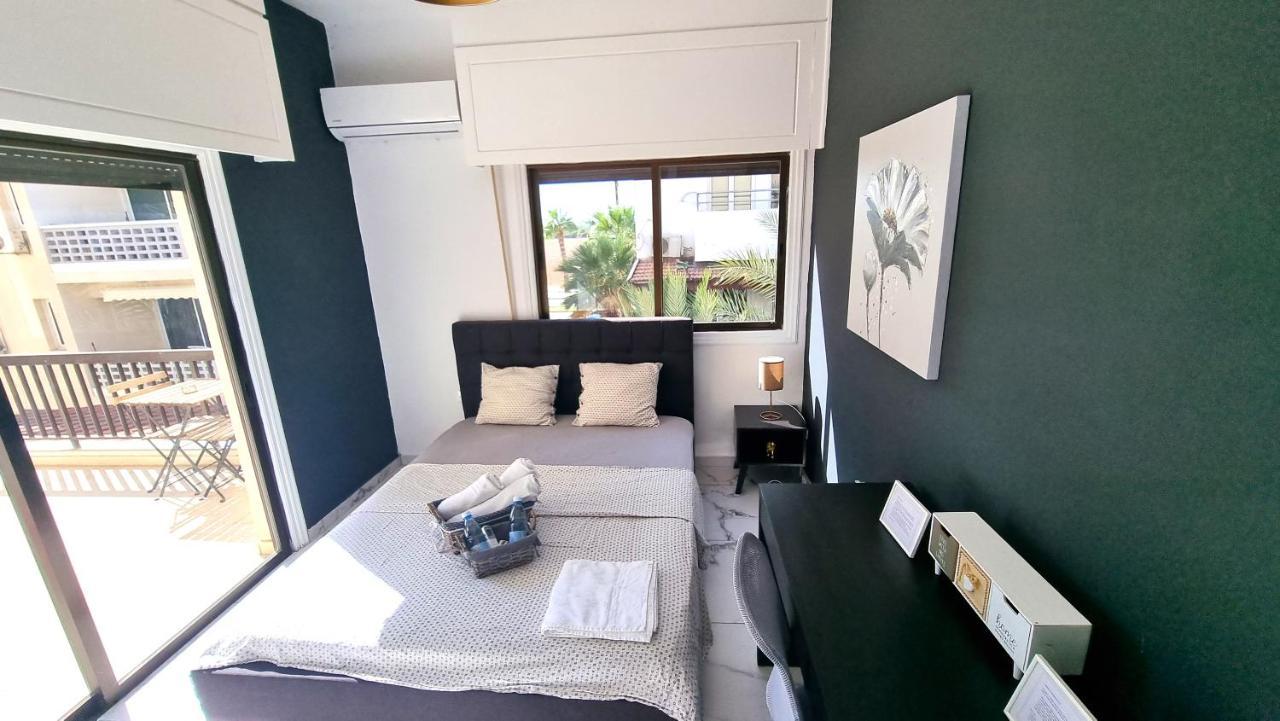Cozy Beach Apt, Near Airport With 100Mbit Internet Larnaca Bagian luar foto