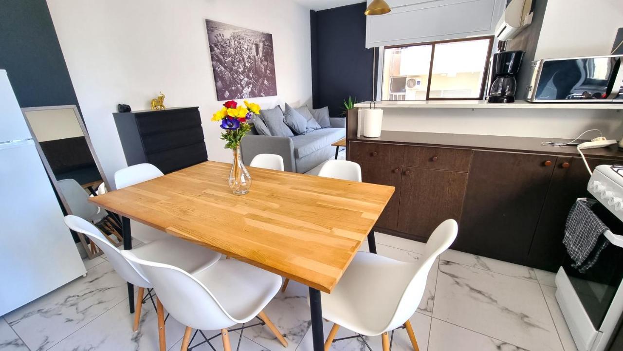 Cozy Beach Apt, Near Airport With 100Mbit Internet Larnaca Bagian luar foto